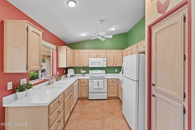 37046 S Rock Crest Drive, Tucson, AZ 85739