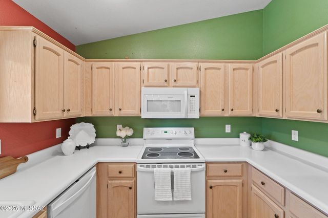 37046 S Rock Crest Drive, Tucson, AZ 85739