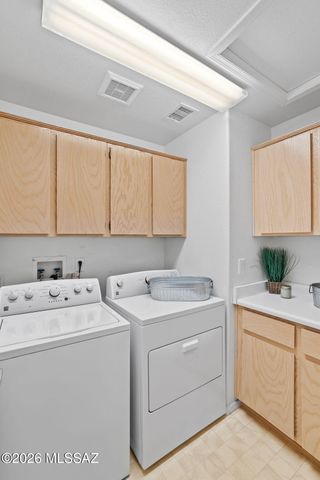 37046 S Rock Crest Drive, Tucson, AZ 85739