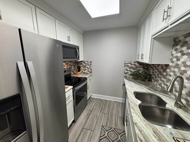 5001 Little River Rd Apt E102, Myrtle Beach, SC 29577