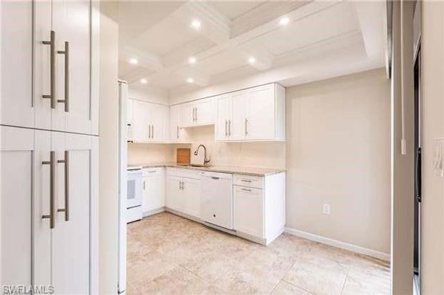 1522 Mainsail DR 6, Naples, FL 34114