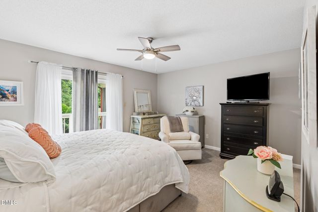 5204 Hogans Way, Clayton, NC 27520