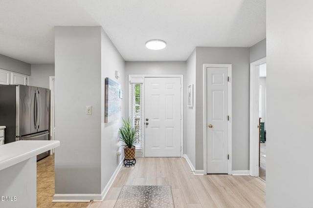 5204 Hogans Way, Clayton, NC 27520