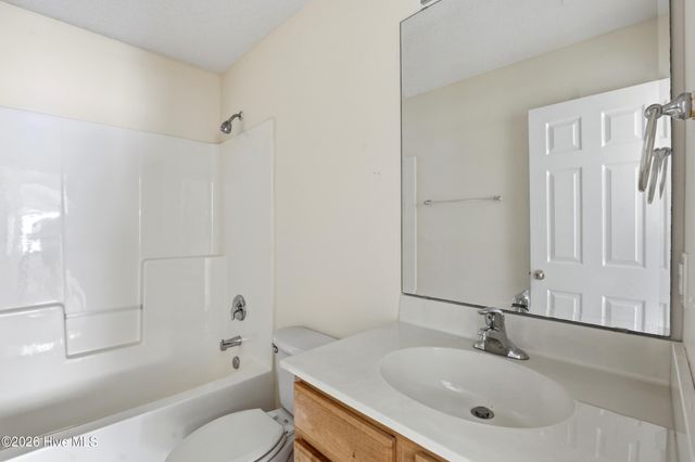 928 S 10th Street, Wilmington, NC 28401