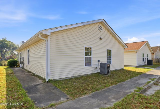 928 S 10th Street, Wilmington, NC 28401