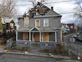 75 School St, Greenfield, MA 01301