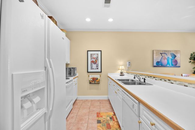 48 Twelve Oaks Dr Unit 4, Pawleys Island, SC 29585