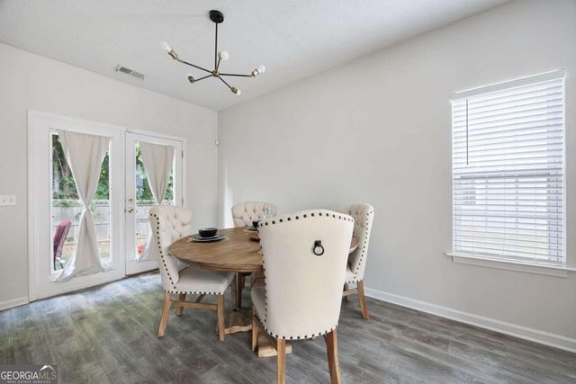 42 Berkeley Place, Cartersville, GA 30121