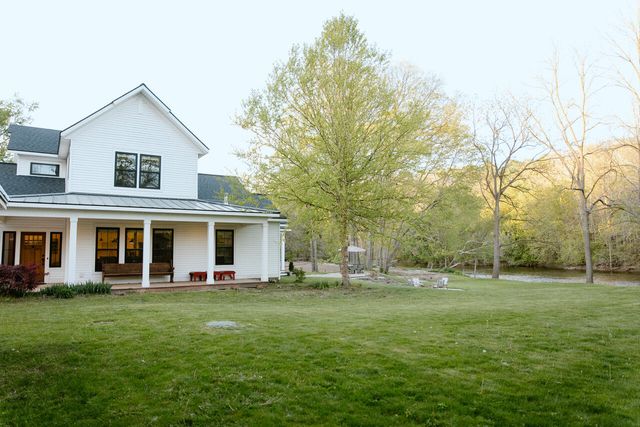 6800 Thornapple River Drive SE, Alto, MI 49302