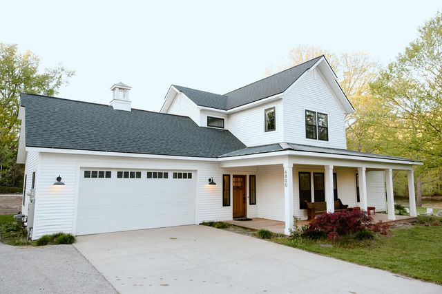6800 Thornapple River Drive SE, Alto, MI 49302