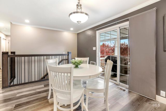 2432 Dorm Dr, Twin Falls, ID 83301