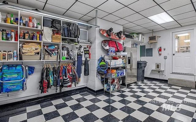 2432 Dorm Dr, Twin Falls, ID 83301