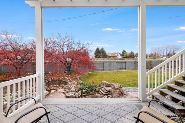 2432 Dorm Dr, Twin Falls, ID 83301