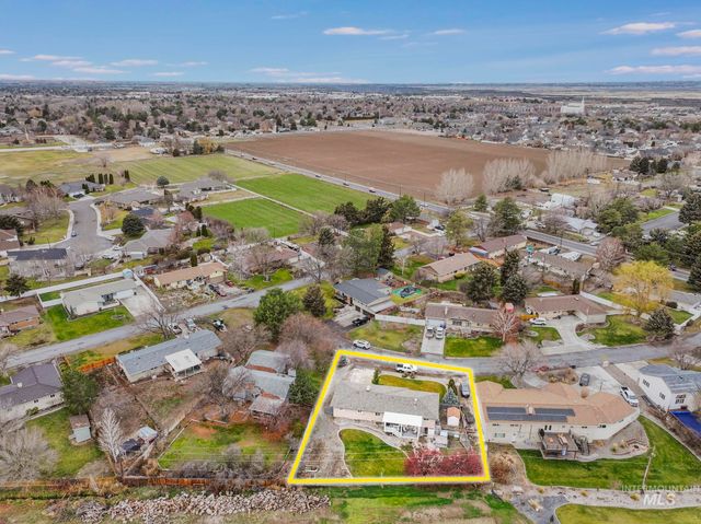 2432 Dorm Dr, Twin Falls, ID 83301