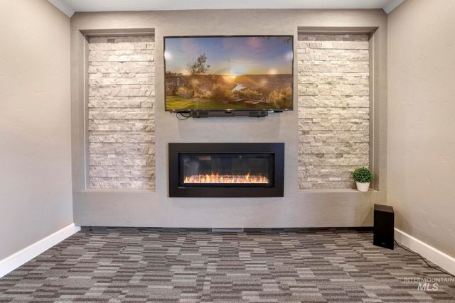 2432 Dorm Dr, Twin Falls, ID 83301