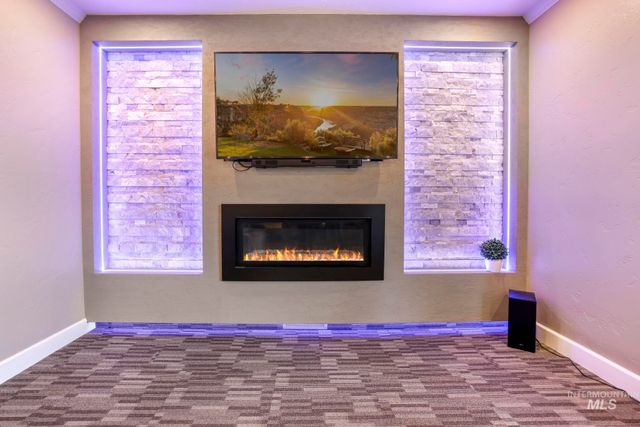 2432 Dorm Dr, Twin Falls, ID 83301