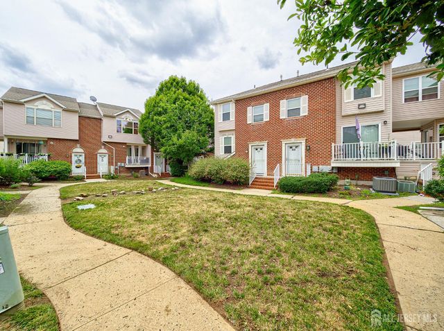 518 Great Beds Court, Perth Amboy, NJ 08861