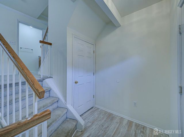 518 Great Beds Court, Perth Amboy, NJ 08861