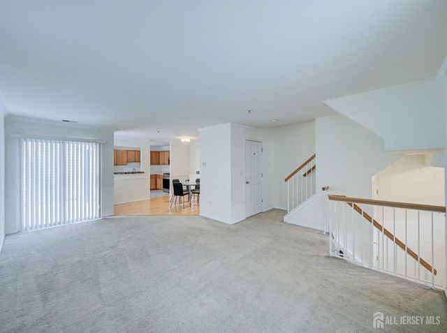 518 Great Beds Court, Perth Amboy, NJ 08861