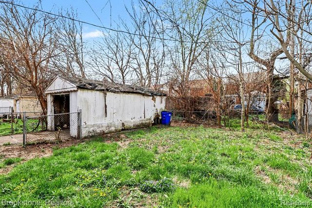 16605 Freeland Street, Detroit, MI 48235