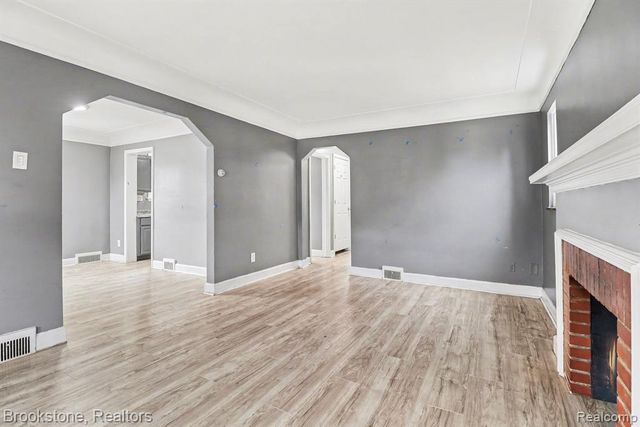 16605 Freeland Street, Detroit, MI 48235