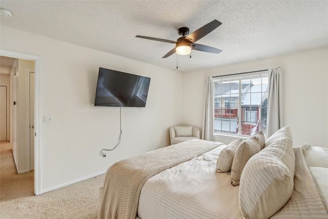 30 Florence Way, North Liberty, IA 52317