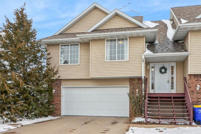 30 Florence Way, North Liberty, IA 52317