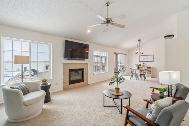 30 Florence Way, North Liberty, IA 52317