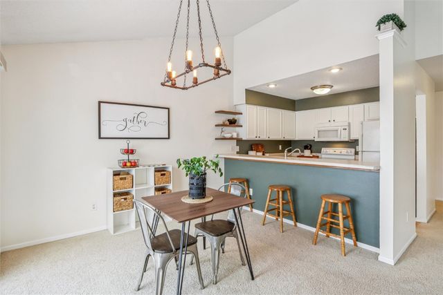 30 Florence Way, North Liberty, IA 52317