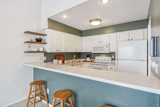 30 Florence Way, North Liberty, IA 52317