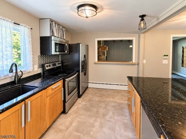 22 Mohican Rd, Blairstown Twp., NJ 07825