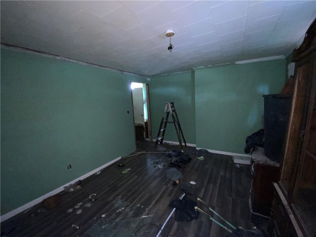 213 Luella Ave, Charleroi Boro, PA 15022