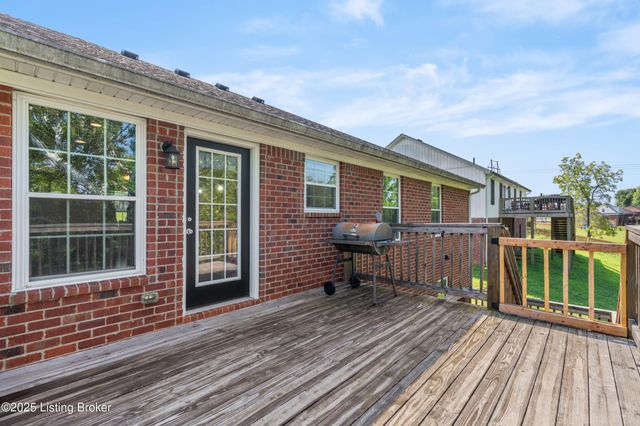 106 Distillery Ct, Bardstown, KY 40004