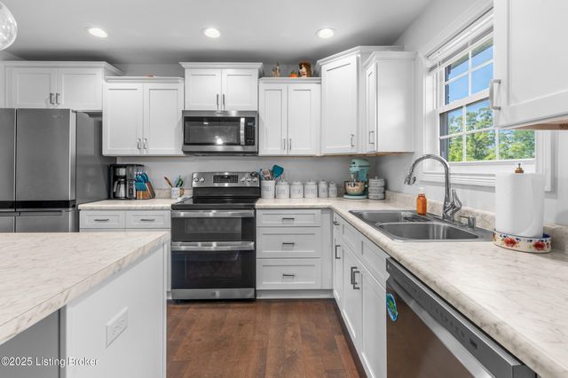 106 Distillery Ct, Bardstown, KY 40004