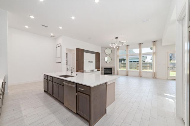 32018 Crested Knoll Court, Fulshear, TX 77441