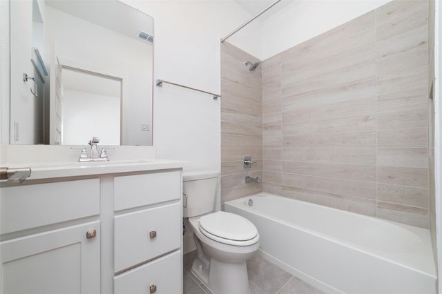 32018 Crested Knoll Court, Fulshear, TX 77441