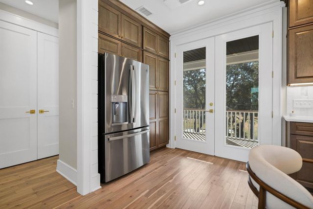 42 Battery Park Road, Edisto Island, SC 29438