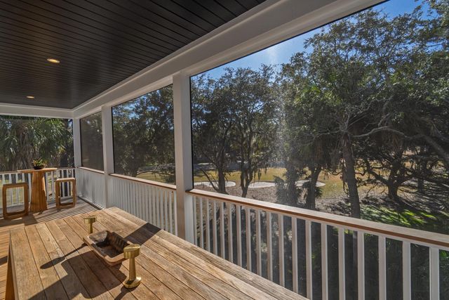 42 Battery Park Road, Edisto Island, SC 29438