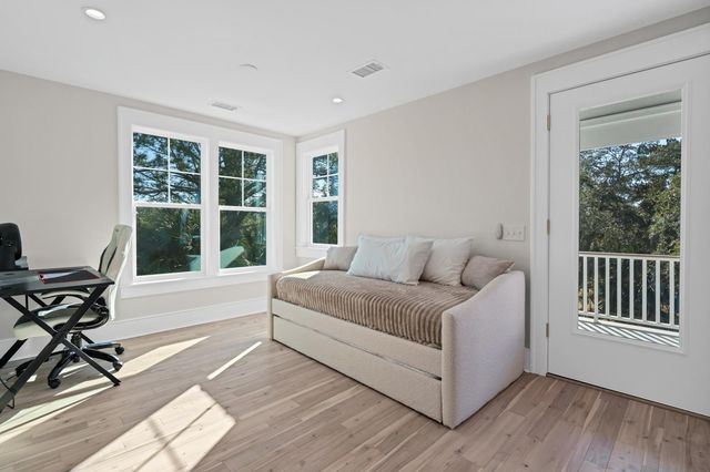 42 Battery Park Road, Edisto Island, SC 29438