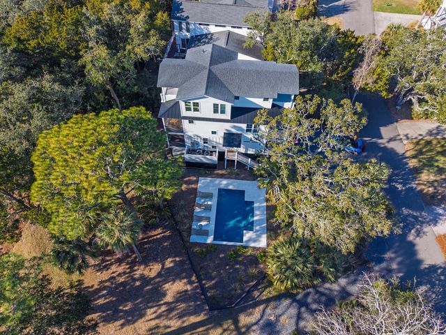 42 Battery Park Road, Edisto Island, SC 29438