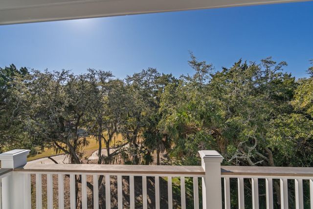 42 Battery Park Road, Edisto Island, SC 29438