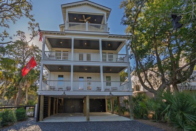42 Battery Park Road, Edisto Island, SC 29438