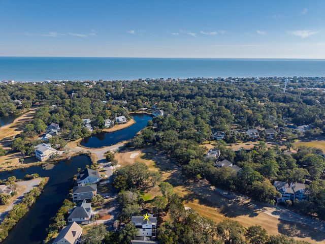 42 Battery Park Road, Edisto Island, SC 29438