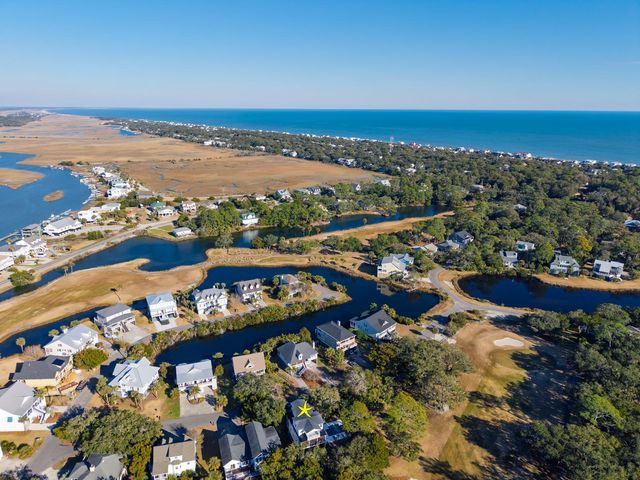 42 Battery Park Road, Edisto Island, SC 29438