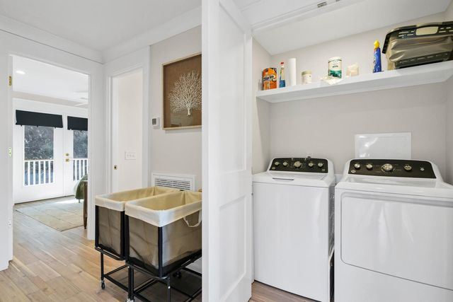 42 Battery Park Road, Edisto Island, SC 29438