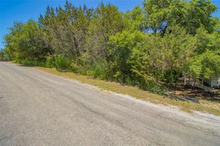 812 Arrowhead Court, Granbury, TX 76048