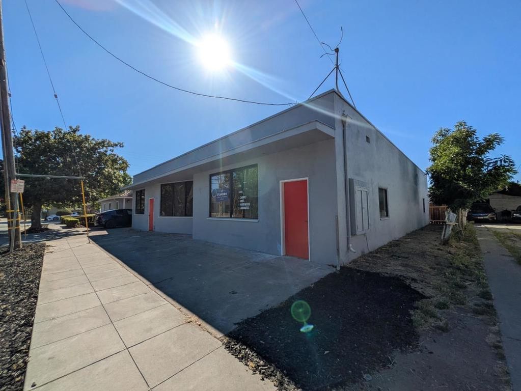Image 35 of property listing at 194 S 24th Street, San Jose, CA 95116