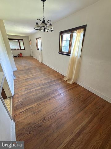 103 GARRISON RD, Brookhaven, PA 19015