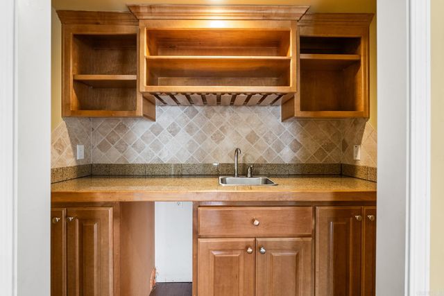 2110 Wellington Plantation Drive, Little Rock, AR 72211