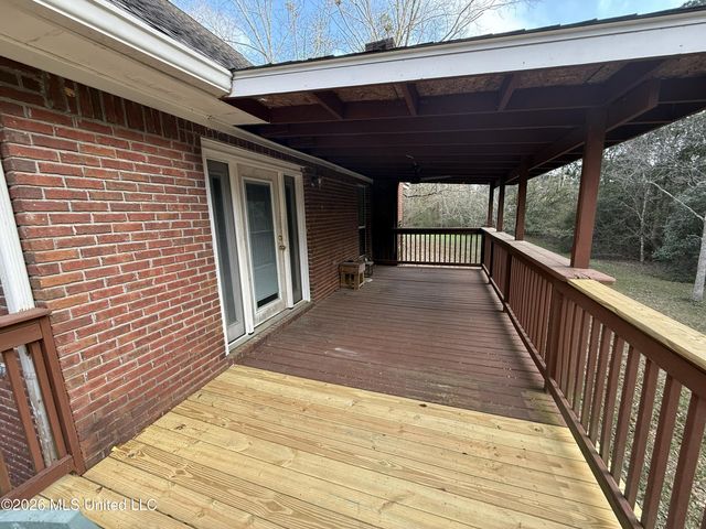 9213 Selena Drive, Biloxi, MS 39532